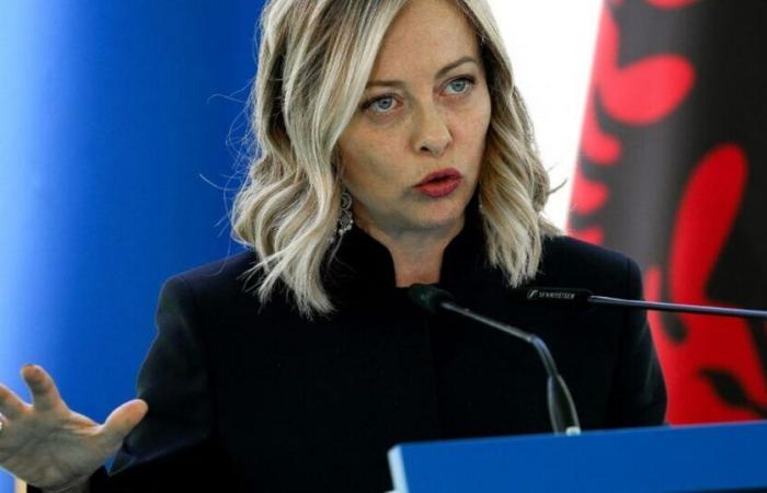 Migranti, il governo italiano vuole riprendere i trasferimenti verso i centri in Albania