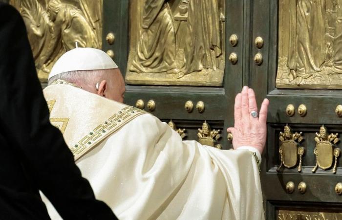 Papa Francesco celebra il Natale e apre a Roma il Giubileo 2025, “Anno Santo”.