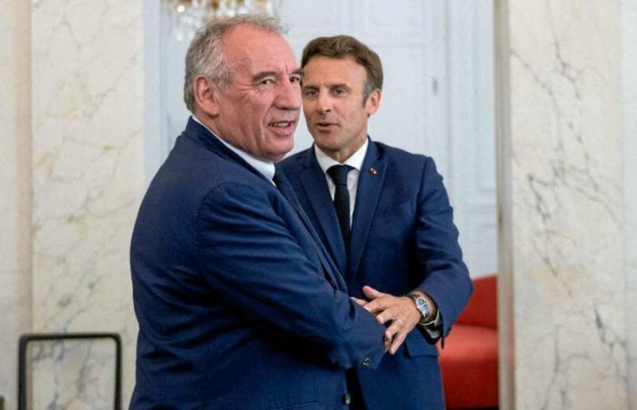 Proteggere Emmanuel Macron, la missione di François Bayrou