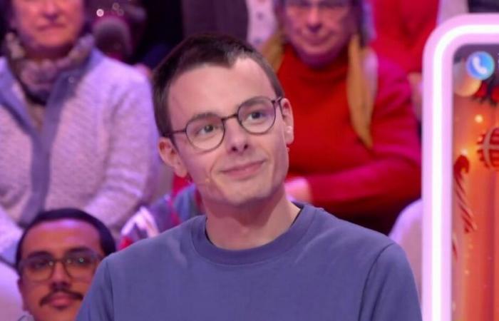 Émilien reagisce dopo la sconfitta contro Bruno nel bonus natalizio di 12 coups de midi