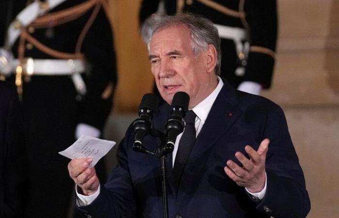 Chi c'è nel nuovo gabinetto francese del primo ministro François Bayrou?