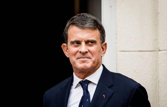 “Peggio di uno stronzo”… Manuel Valls insultato da un ascoltatore di France Inter