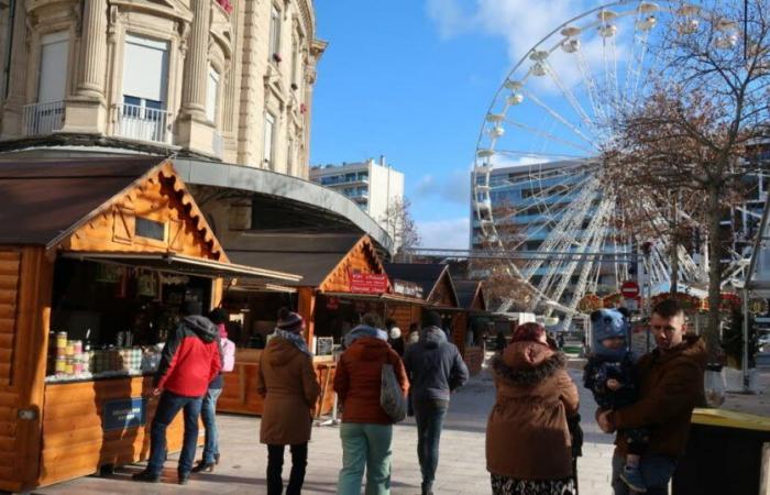 Valenza. La ruota panoramica si ferma, non girerà più fino alla fine delle Fate d'Inverno