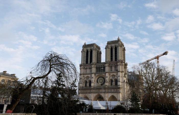 Notre-Dame ospita le sue prime messe di Natale dall'incendio del 2019