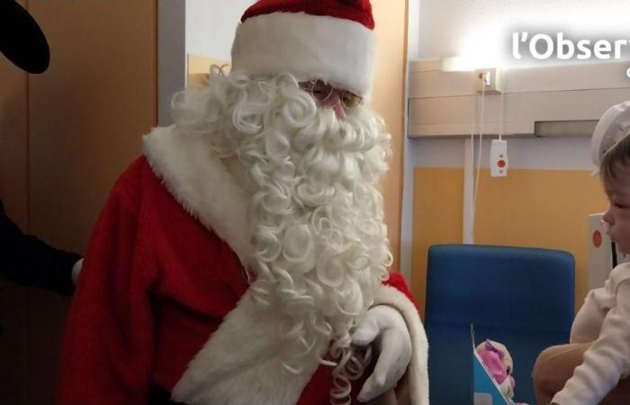 VIDEO. Questo famoso Babbo Natale di Beauvais ha regalato sorrisi ai bambini ricoverati in ospedale da 30 anni