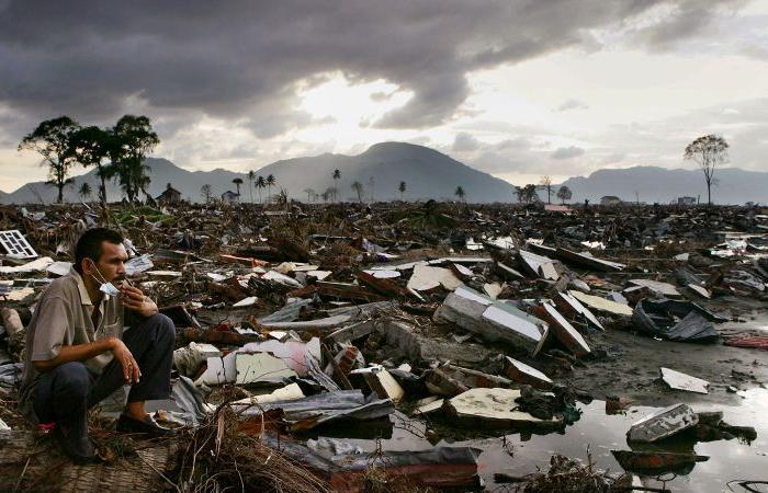 Nelle immagini: lo tsunami dell'Oceano Indiano del 2004