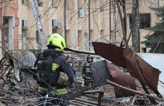 Ucraina. La Russia lancia un massiccio attacco a Kharkiv il giorno di Natale