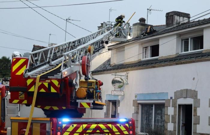 “Le fiamme uscivano dal tetto”: a Bono è scoppiato un violento incendio in una loggia