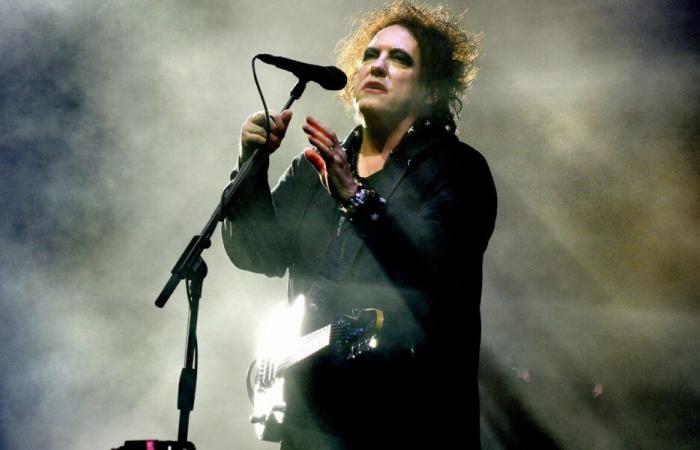 Robert Smith discute il problema dei fan ossessivi