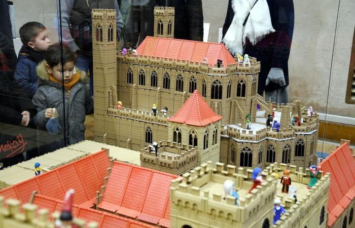 Insolito: ricostruiscono la storia della Francia e di Narbonne in Playmobil®