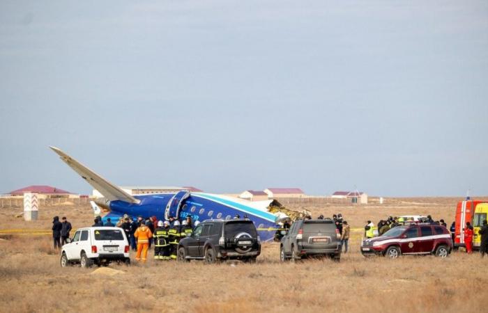 Sopravvissuti, origini, viaggio… Cosa sappiamo dell'incidente aereo dell'Azerbaigian Airlines?