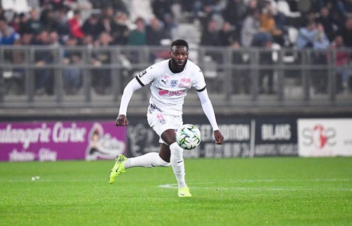 Louis Mafouta, il maratoneta della Ligue 2