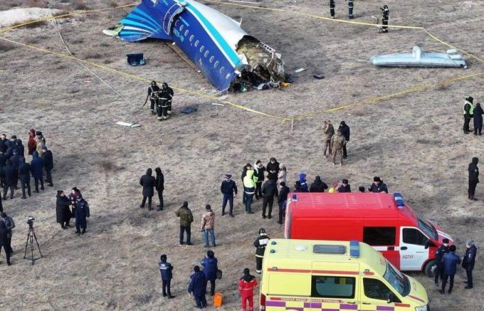 Dietro gli uccelli, il missile: per Astana e Mosca lo schianto del volo dell'Azerbaigian Airlines è imbarazzante