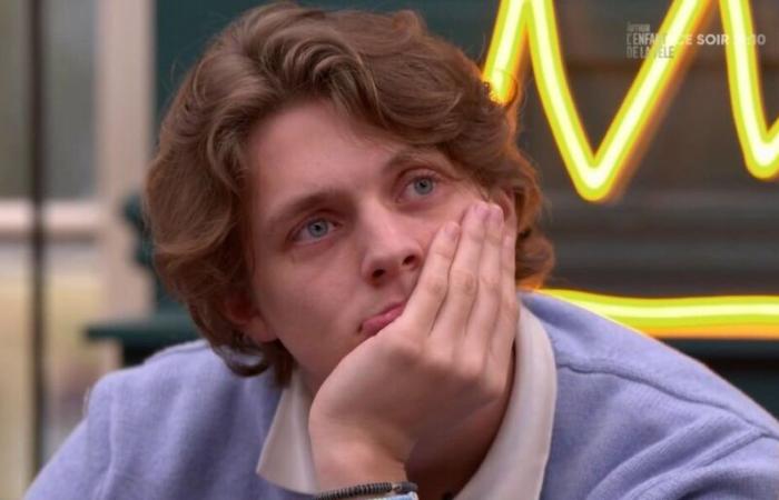 Ulisse (Star Academy) fa un'osservazione sul suo fisico e attira il ridicolo da parte degli altri studenti