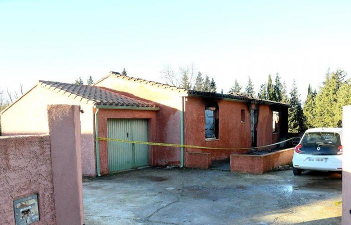 Scoperto il corpo di una donna tra le macerie di una casa in fiamme