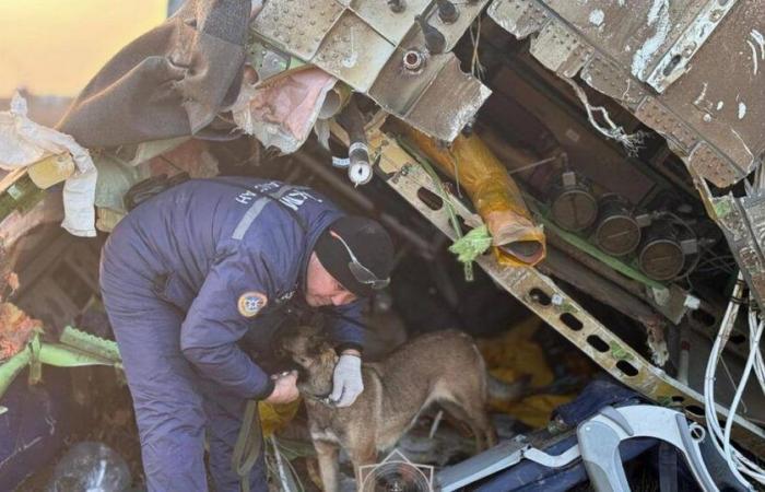 La Russia mette in guardia contro le “ipotesi” sull'incidente aereo dell'Azerbaigian Airlines in Kazakistan