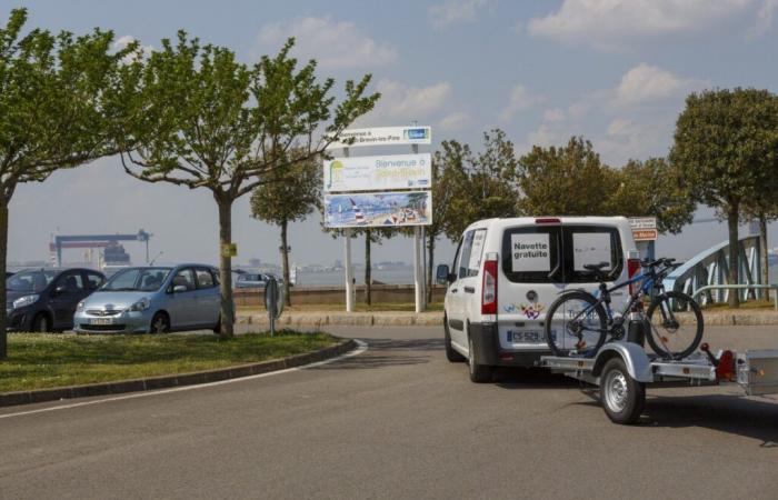 La navetta gratuita che permette ai ciclisti di attraversare il ponte di Saint-Nazaire sarà soppressa