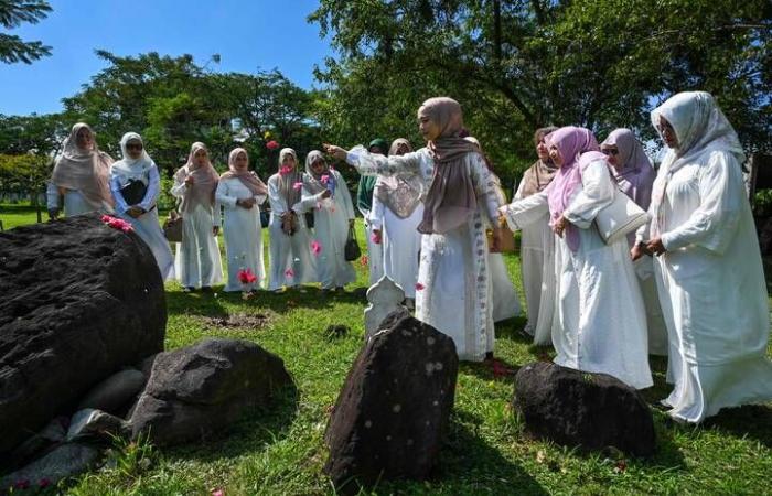 In immagini – L’Asia commemora il 20° anniversario dello tsunami più mortale della storia