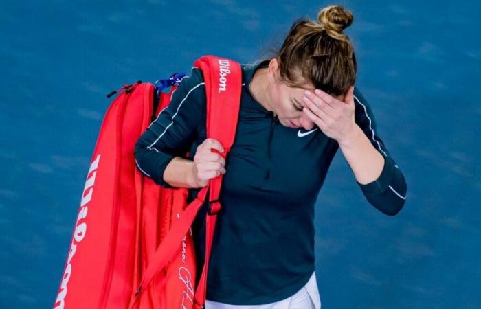 Australian Open, WTA > Un altro duro colpo per Simona Halep: “Non è quello che volevo. Ma dopo averne discusso a lungo con la mia squadra, abbiamo convenuto che era ragionevole ritardare l'inizio della mia stagione”