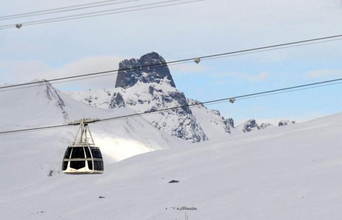 Francia: un adolescente di 13 anni muore sotto una valanga a Les Arcs