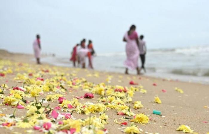 In immagini – L’Asia commemora il 20° anniversario dello tsunami più mortale della storia