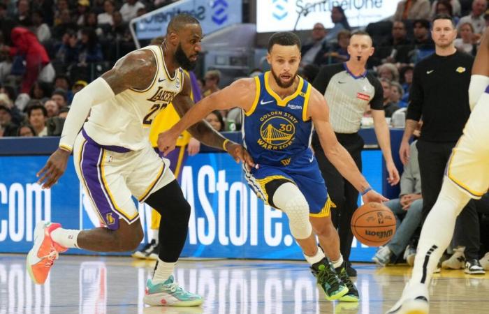 Stephen Curry e LeBron James si festeggiano per Natale