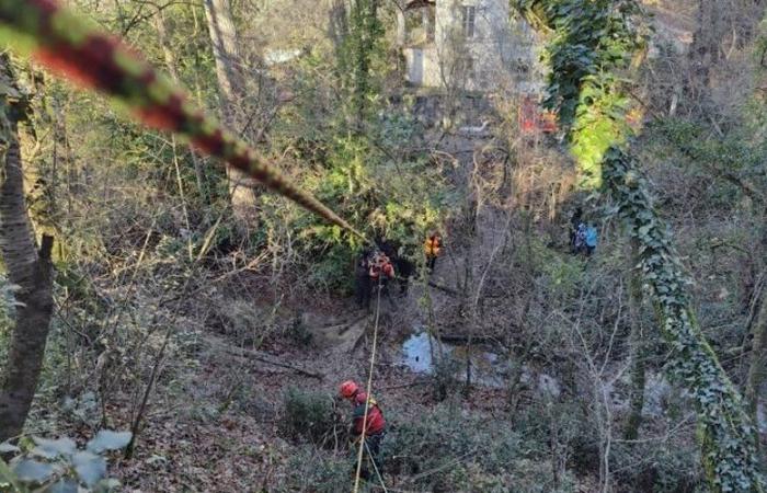 Un dispositivo straordinario è stato schierato a sud di Tolosa per salvare un uomo di 72 anni ferito in un burrone