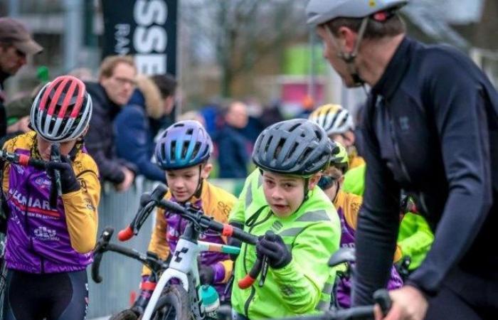 Azencross promette una giornata piena di divertimento nel ciclocross per migliaia di visitatori, ma sono previsti disagi al traffico (Wuustwezel)