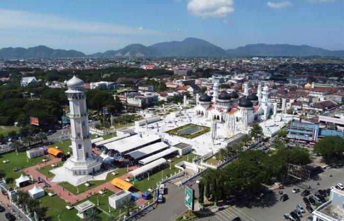 In immagini – L’Asia commemora il 20° anniversario dello tsunami più mortale della storia