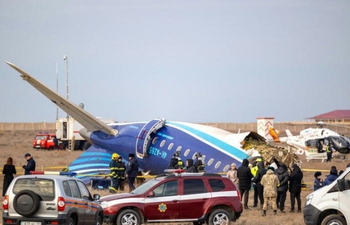 Mosca mette in guardia dalle “ipotesi” sull'incidente aereo in Kazakistan