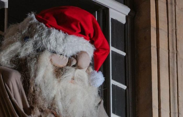 Babbo Natale bloccato nella soffitta del municipio