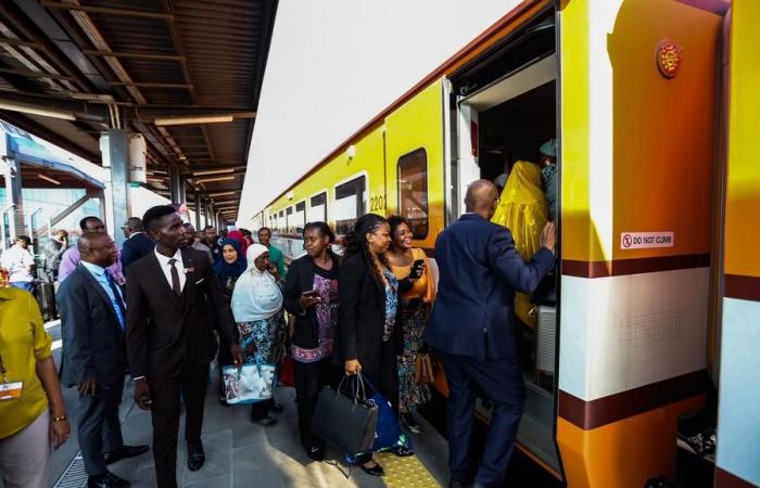 La Tanzania riceve 264 vagoni merci di fabbricazione cinese per i treni elettrici SGR-Xinhua