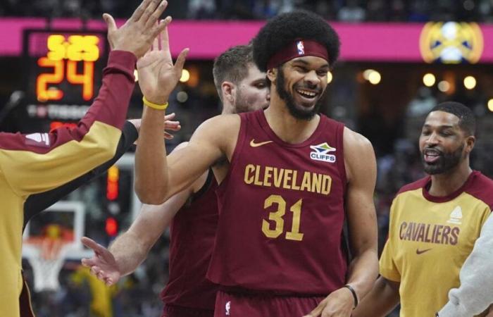 I primi due di East ottengono vittorie NBA con punteggi elevati