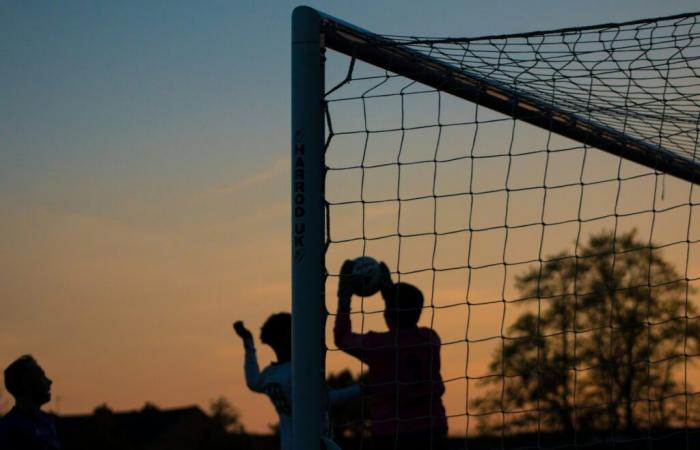 Drôme: l’allenatore di una piccola squadra di calcio amatoriale presa di mira in modo terrificante