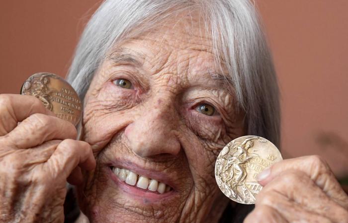 È morta a 103 anni la più anziana campionessa olimpica e sopravvissuta all’Olocausto, la ginnasta Agnes Keleti