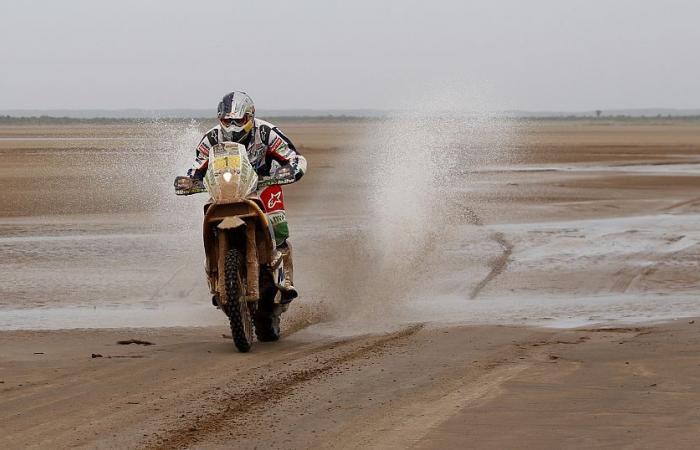 Africa Eco Race: colpi di scena e spettacoli il 2° giorno