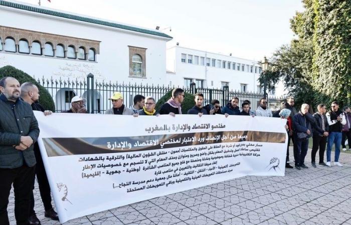 Dirigenti amministrativi e finanziari in sit-in a Rabat