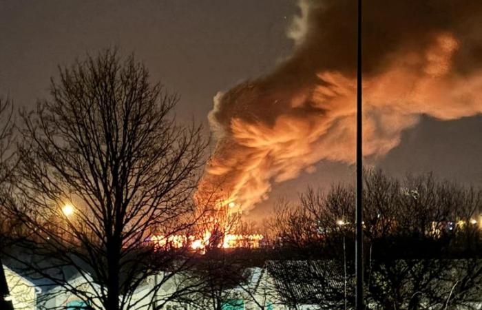 Incendio a Belfort: deposito autobus