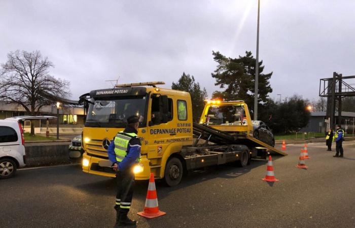 Ben riusciti i controlli dei gendarmi sulla A1, al casello di Bonsecours