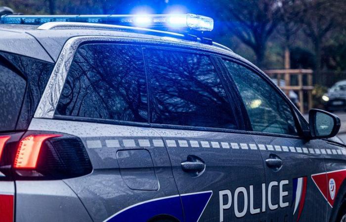 Un uomo trovato morto in un appartamento con gli occhi infossati: arrestata una donna