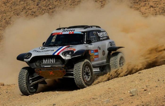 il francese Chicherit vince la 1a tappa in macchina, Loeb 24° “senza problemi”