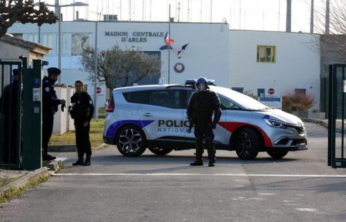 la testimonianza della guardia dopo la presa degli ostaggi nel carcere di Arles