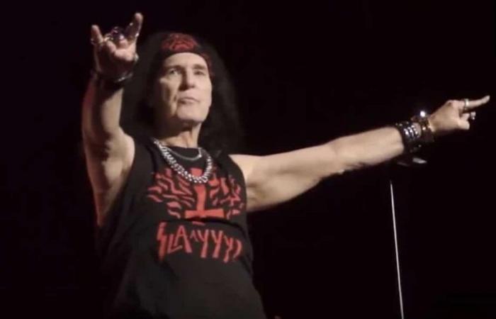 Dave Evans racconta come gli AC/DC hanno trovato il loro nome iconico