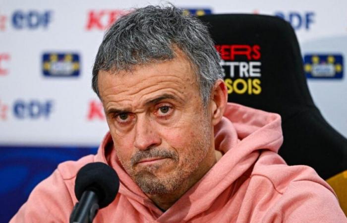 Luis Enrique annuncia ai suoi giocatori i colori per il 2025