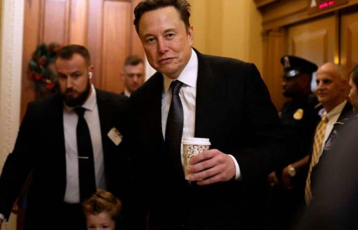 Il ministro britannico denuncia gli “errori di giudizio” di Elon Musk