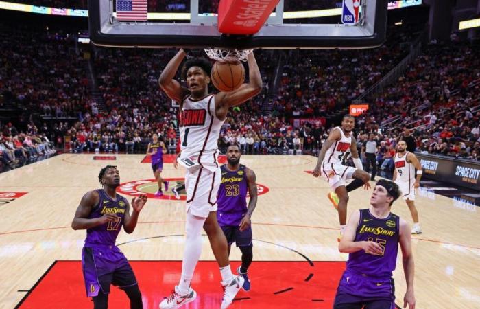 Amen Thompson prospera nel ruolo di titolare mentre i Rockets tengono a bada LeBron James, Lakers