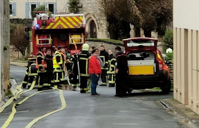 Inizio d’incendio in una casa a Germond-Rouvre, una famiglia trasferita