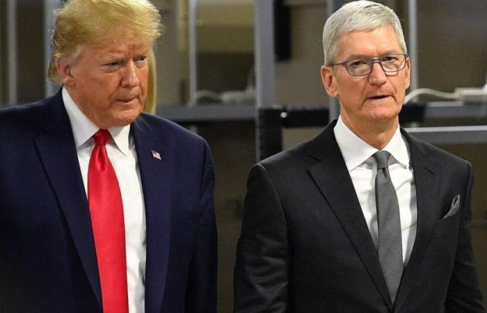 Il CEO di Apple Tim Cook donerà 1 milione di dollari alla cerimonia di insediamento di Donald Trump