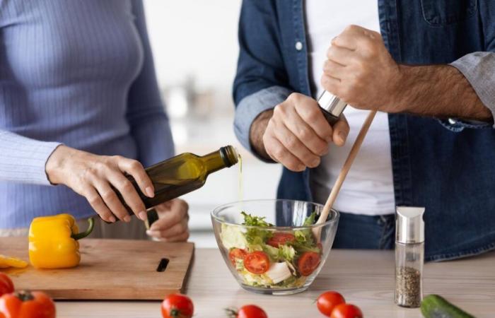 “Sono un medico e la maggior parte dei miei pazienti anziani e sani usano questo olio durante i pasti”