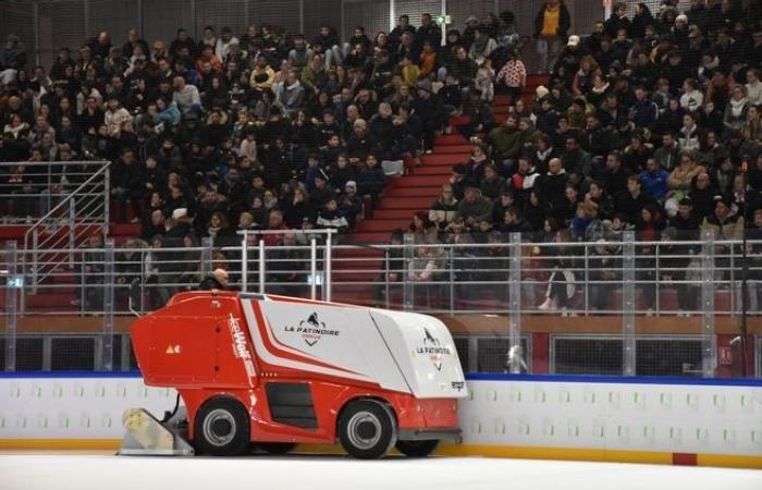 rivivi la partita di hockey su ghiaccio tra Neuilly-sur-Marne e Dunkerque, giocata allo stadio del ghiaccio di Dreux